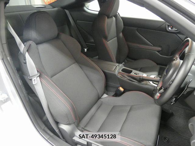 Subaru BRZ 2021-09 8626060-12