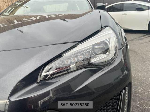 Subaru BRZ 2018-04 8658283-16