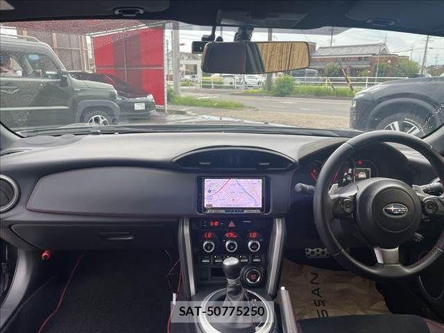 Subaru BRZ 2018-04 8658283-2