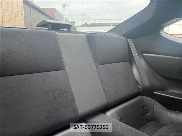 Subaru BRZ 2018-04 8658283-4