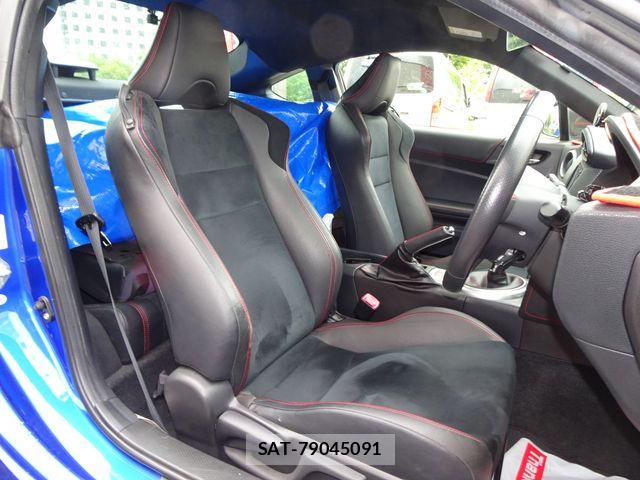 Subaru BRZ 2016-06 8658289-15