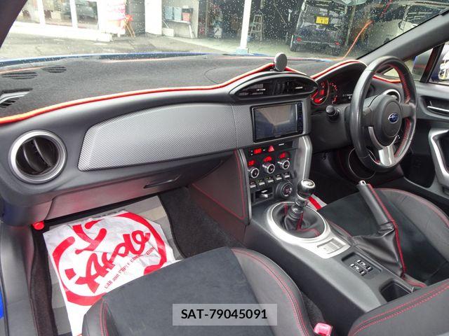 Subaru BRZ 2016-06 8658289-21