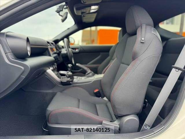 Subaru BRZ 2022-12 8828129-16