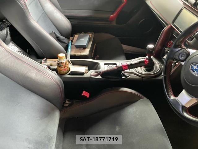Subaru BRZ 2016-11 8848386-14
