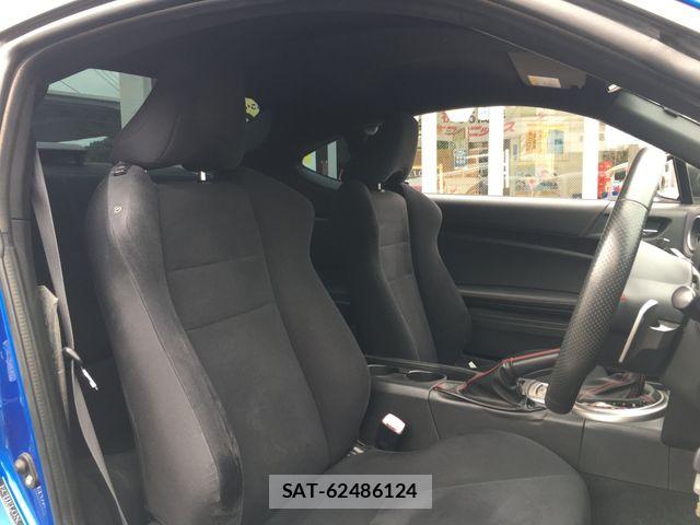 Subaru BRZ 2012-03 8878952-7