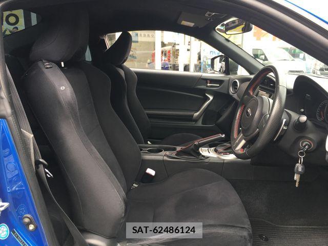 Subaru BRZ 2012-03 8878952-8