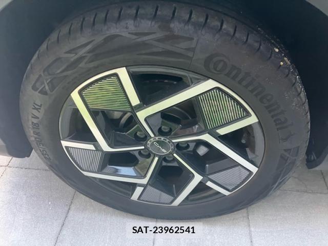 BYD ATTO3 2023-11 8523854-10