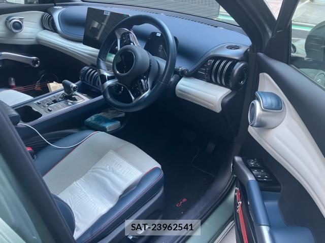 BYD ATTO3 2023-11 8523854-11