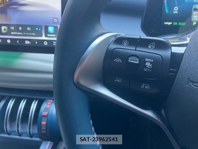 BYD ATTO3 2023-11 8523854-15
