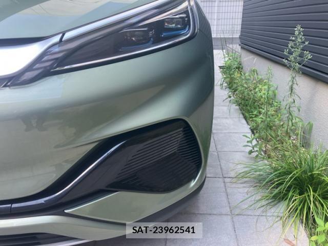 BYD ATTO3 2023-11 8523854-2
