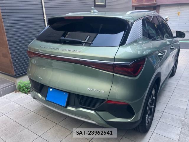 BYD ATTO3 2023-11 8523854-5