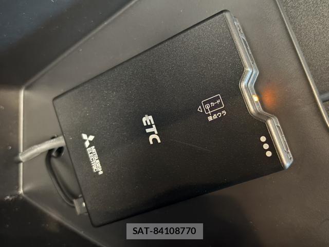 BYD Dolphin 2024-12 8665897-9