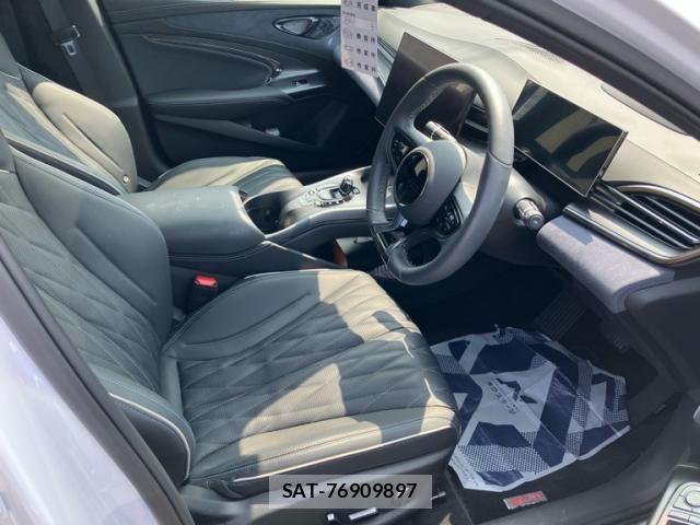 BYD Seal 2025-05 8229108-13