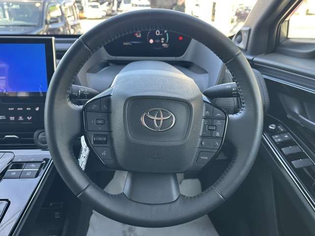 Toyota bZ4X 2023-03 1543313-7