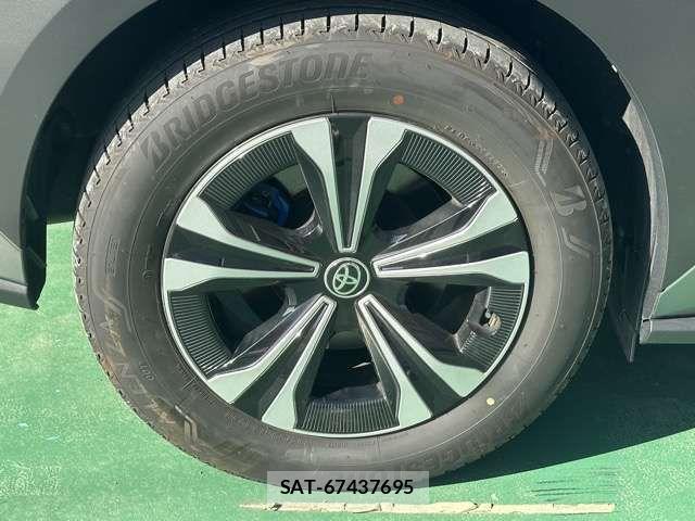 Toyota bZ4X 2022-11 2007104-14