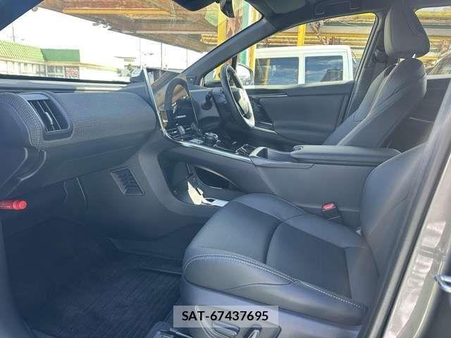 Toyota bZ4X 2022-11 2007104-5