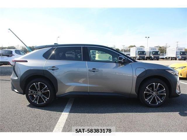 Toyota bZ4X 2022-01 3355959-10