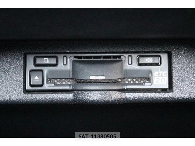 Toyota bZ4X 2022-01 3355958-5