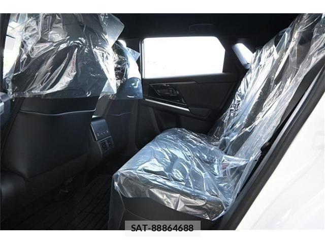 Toyota bZ4X 2024-01 6670668-16