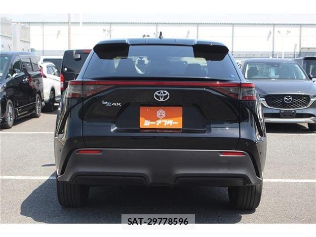 Toyota bZ4X 2023-08 6991242-11