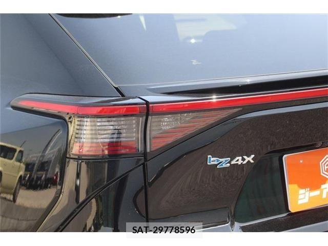 Toyota bZ4X 2023-08 6991242-16