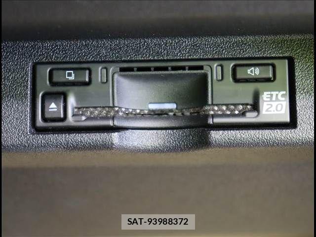 Toyota bZ4X 2022-10 7249980-7