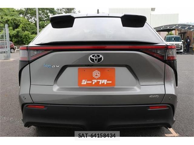 Toyota bZ4X 2022-11 7326081-10