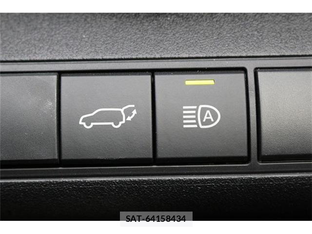 Toyota bZ4X 2022-11 7326081-6