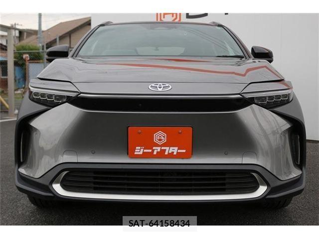 Toyota bZ4X 2022-11 7326081-8