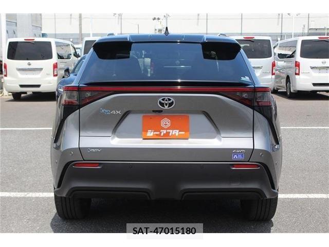 Toyota bZ4X 2025-11 7499787-14