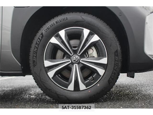Toyota bZ4X 2023-01 7561907-16