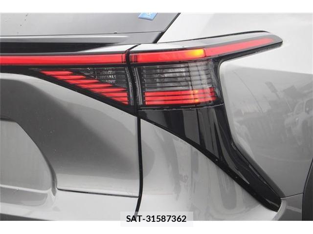Toyota bZ4X 2023-01 7561907-27