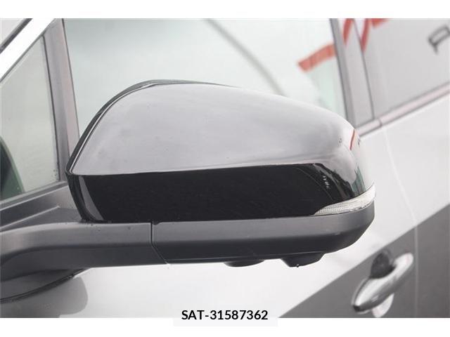Toyota bZ4X 2023-01 7561907-29