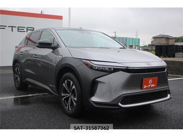 Toyota bZ4X 2023-01 7561907-8
