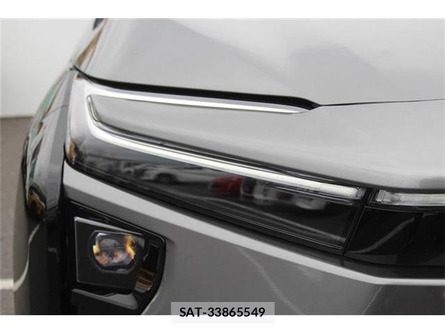 Toyota bZ4X 2025-10 7783181-9