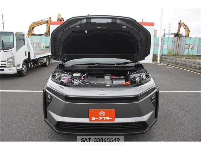Toyota bZ4X 2025-10 7783181-28