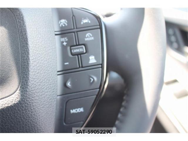 Toyota bZ4X 2025-11 7978695-4