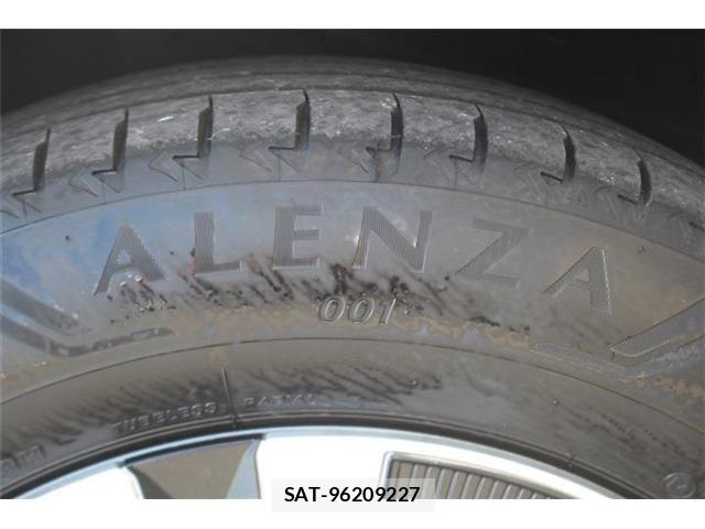 Toyota bZ4X 2023-12 7978696-11