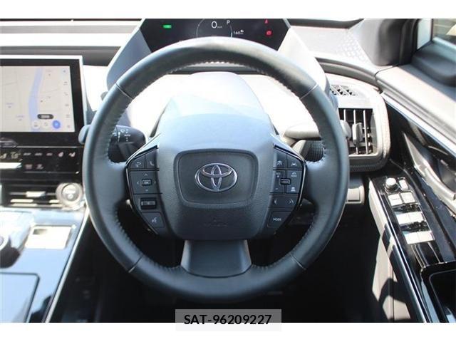 Toyota bZ4X 2023-12 7978696-22
