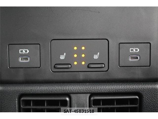 Toyota bZ4X 2024-03 8034690-6