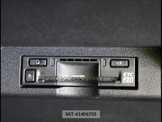Toyota bZ4X 2024-01 8034691-9