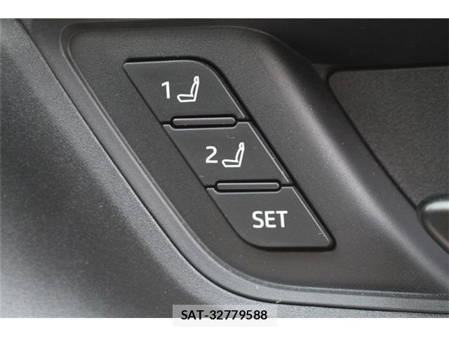 Toyota bZ4X 2025-10 8206724-25