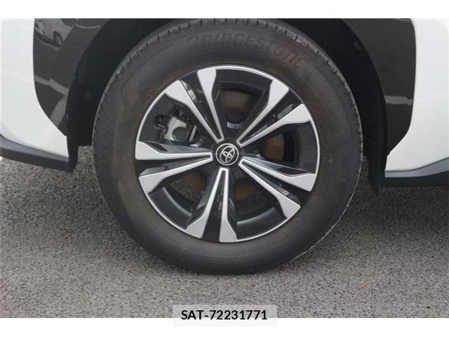 Toyota bZ4X 2024-06 8561345-15