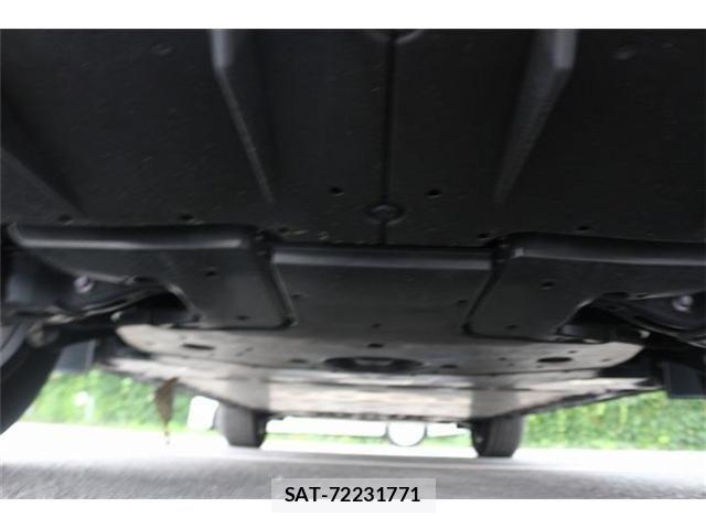 Toyota bZ4X 2024-06 8561345-25