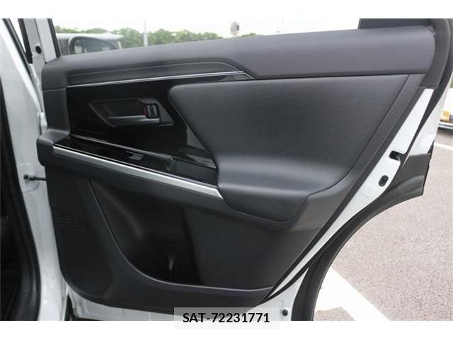 Toyota bZ4X 2024-06 8561345-29