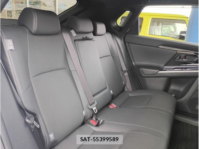 Toyota bZ4X 2024-06 8561344-13