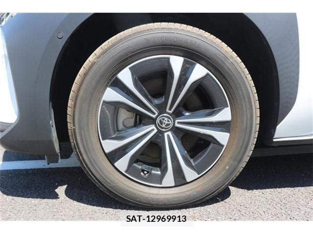 Toyota bZ4X 2022-12 8658294-22