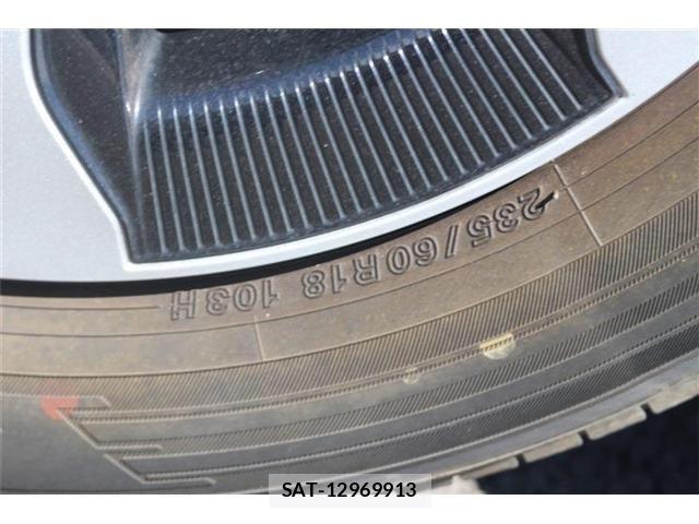 Toyota bZ4X 2022-12 8658294-25