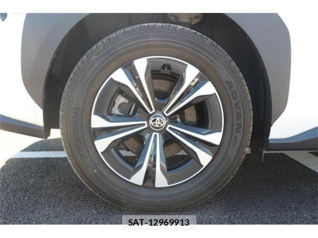 Toyota bZ4X 2022-12 8658294-27
