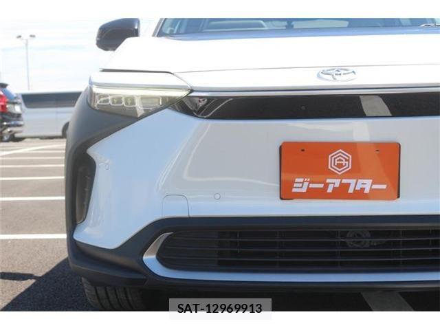 Toyota bZ4X 2022-12 8658294-7